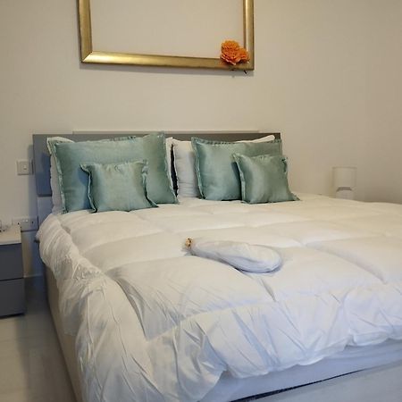 Pearl Apartments Sliema Exteriör bild