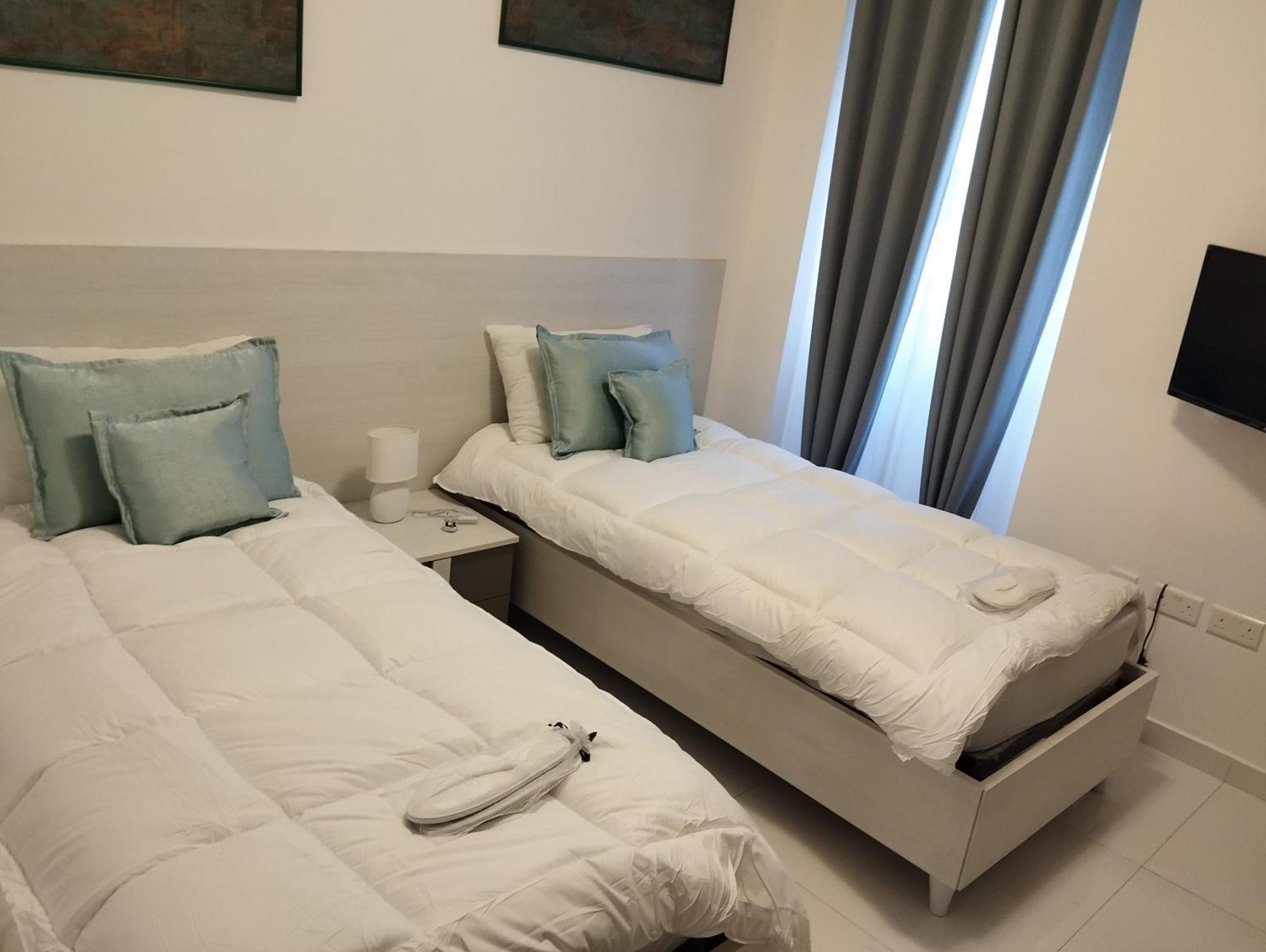 Pearl Apartments Sliema Exteriör bild